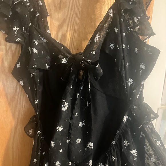 NWT $199 Spring + Mercer Chic Black Floral Midi or  Maxi Dress Open Tie Back SzL - Picture 8 of 13